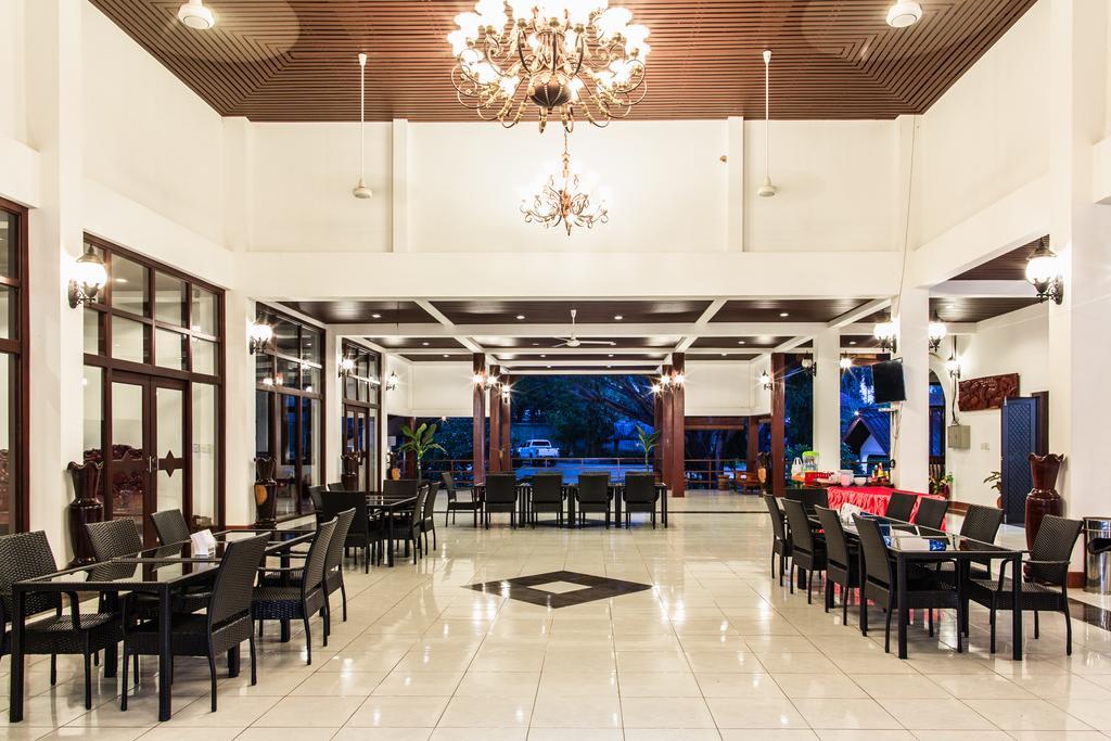 Phubachiang Golf & Resort Pakse Exterior foto