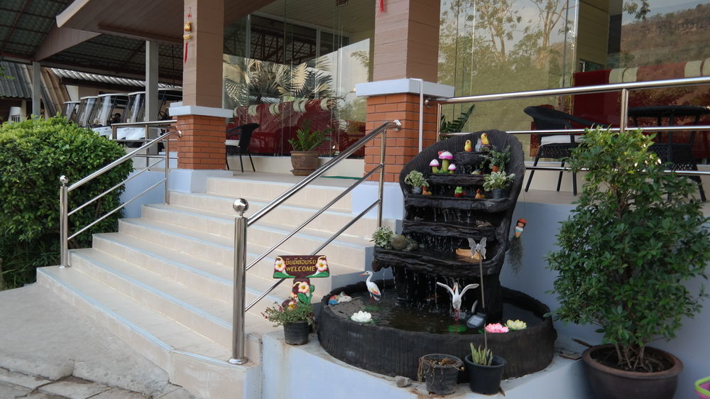 Phubachiang Golf & Resort Pakse Exterior foto